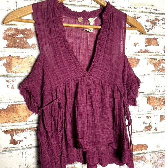 Free People Flowing Cotton Gauzy One Off The Shoulder Blouse - Picture 2 of 9